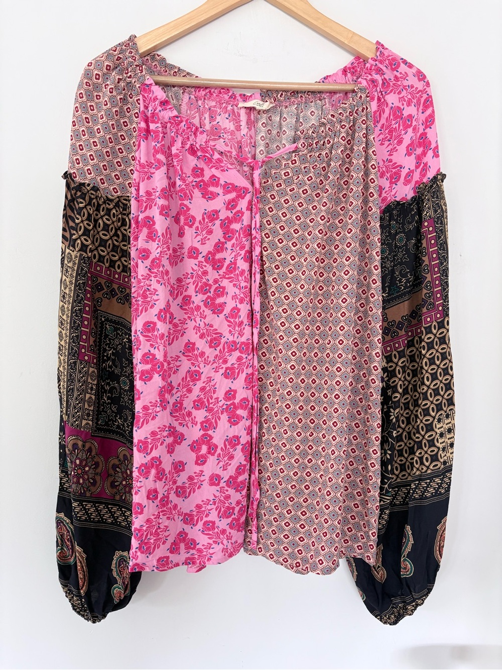 Easel Los Angeles Boho Patchwork Floral Peasant Rayon LS Blouse Sz L Festival
